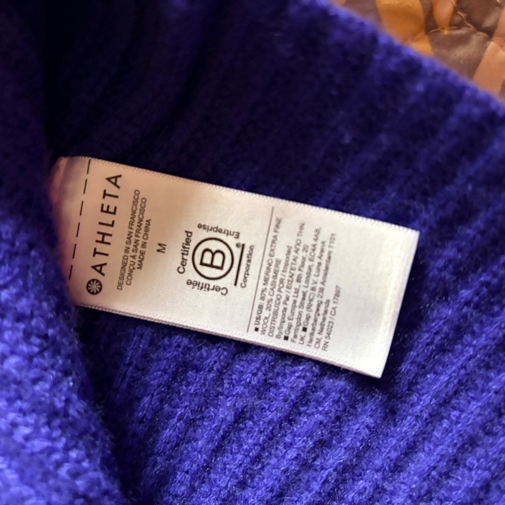 Athleta Wool, Cashmere Purple Azalea Chunky Mock Neck Cross over Sweater, Medium - Picture 8 of 11